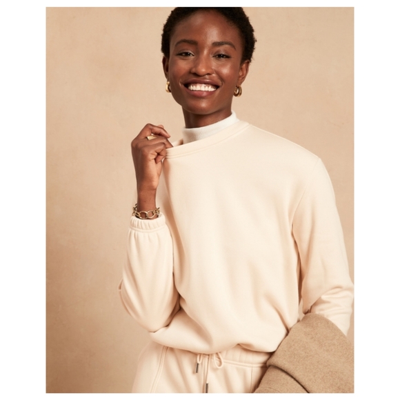 Banana Republic Cozy Velour Lined Bubble Sleeve Sweater/ Creme White - Picture 3 of 4